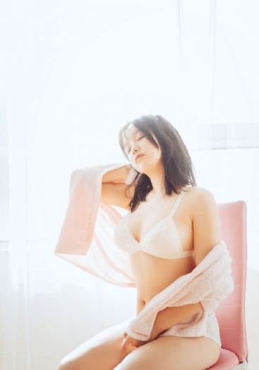 女朋友的母亲完整视频带翻译_1080P在线手机播放
