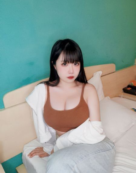 香港三级之干柴烈火_国产剧高清在线观看