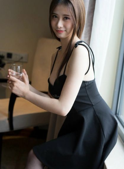 丰满女邻居的嫩苞张开电影_超清全集免费观看